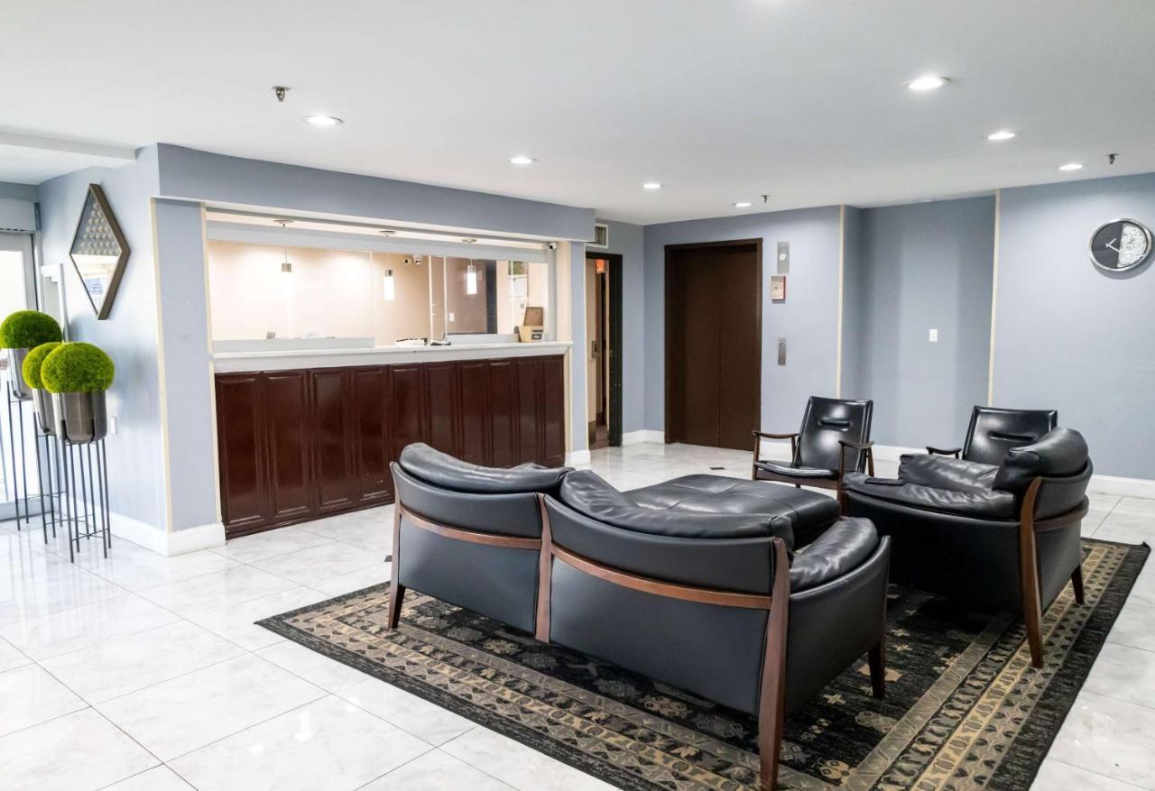 Days Inn By Wyndham College Park Atlanta Airport South Extérieur photo