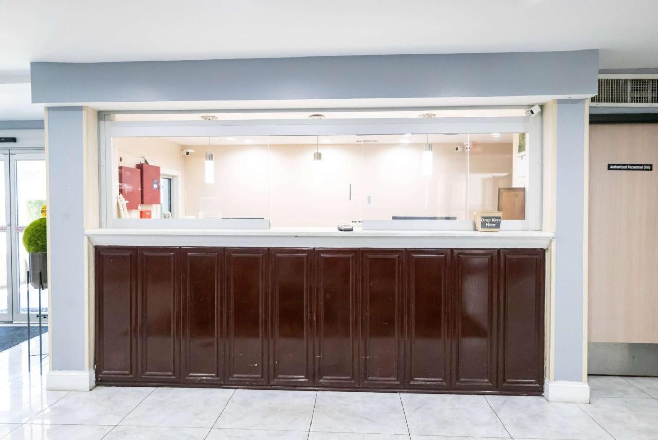 Days Inn By Wyndham College Park Atlanta Airport South Extérieur photo